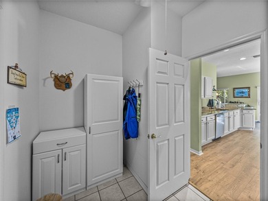 Under contract-accepting backup offers. You don't want to miss - photo 31
