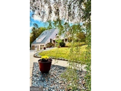 Highland Lake Home For Sale in Roswell Georgia