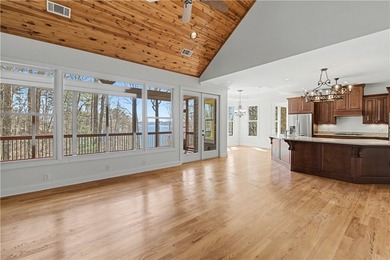 The Keowee Life Awaits You! Built in 2008 on 1.60 acres, 605