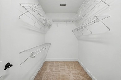 The Keowee Life Awaits You! Built in 2008 on 1.60 acres, 605