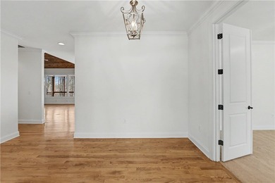 The Keowee Life Awaits You! Built in 2008 on 1.60 acres, 605