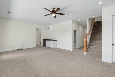 The Keowee Life Awaits You! Built in 2008 on 1.60 acres, 605