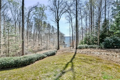 The Keowee Life Awaits You! Built in 2008 on 1.60 acres, 605