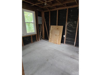 This is a solid fixer-upper! If you are looking for a cute home - photo 3