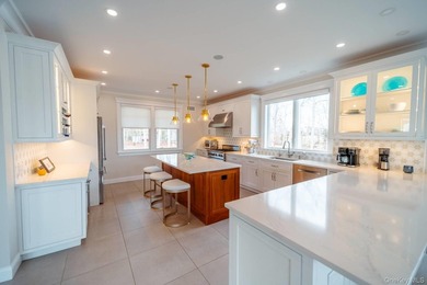 Waterfront Serenity in Broadwaters Cove | Cutchogue - Tucked - photo 7