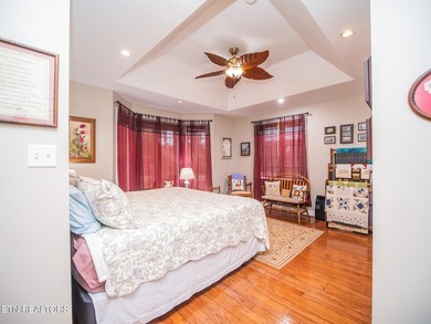 Experience Luxury Living at its finest in this exceptional Golf - photo 20