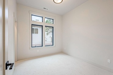 Stunning brand new single-level home located in one of Eagle - photo 35
