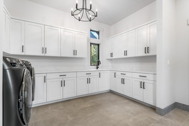 Stunning brand new single-level home located in one of Eagle - photo 43