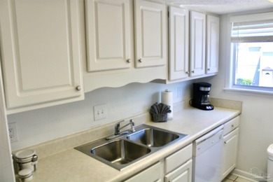 Welcome to this beautifully positioned 2-bedroom, 2.5-bath - photo 8
