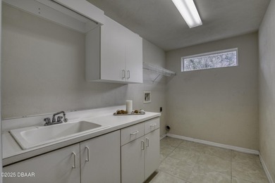 Welcome to 28 Peruvian Lane, located in the desirable - photo 50