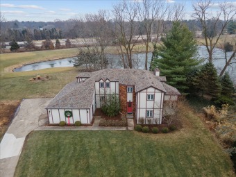 Lakes at Lincolnshire Fields Country Club Home For Sale in Champaign Illinois