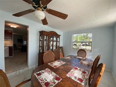 Looking for a lakefront home in Edgewater? Look no further! - photo 9