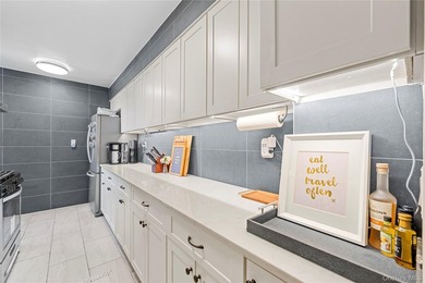 Welcome to this beautifully renovated 3-bedroom co-op nestled in - photo 12