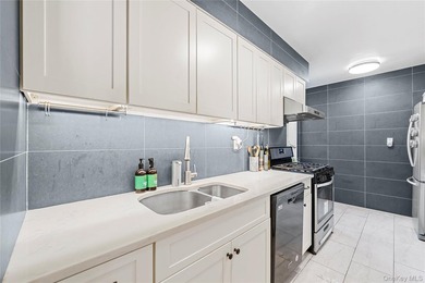 Welcome to this beautifully renovated 3-bedroom co-op nestled in - photo 13