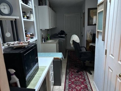 Discover your private retreat near beautiful Lake Hudson with - photo 6