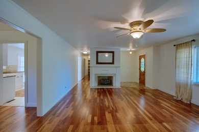 Roomy Mid Century Modern with all the right things! Marble faced - photo 11