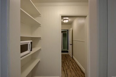 Roomy Mid Century Modern with all the right things! Marble faced - photo 17