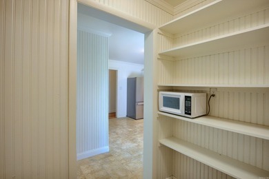 Roomy Mid Century Modern with all the right things! Marble faced - photo 18