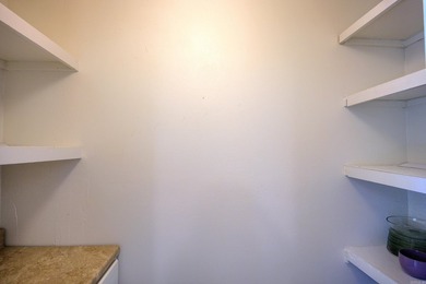 Roomy Mid Century Modern with all the right things! Marble faced - photo 19