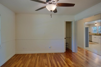 Roomy Mid Century Modern with all the right things! Marble faced - photo 20