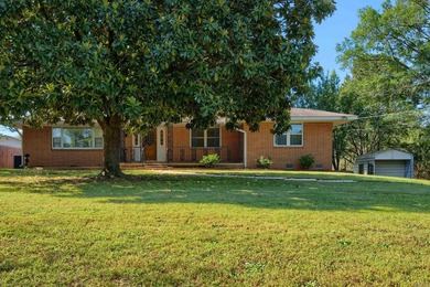 Roomy Mid Century Modern with all the right things! Marble faced - photo 31