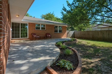Roomy Mid Century Modern with all the right things! Marble faced - photo 33