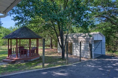 Roomy Mid Century Modern with all the right things! Marble faced - photo 42