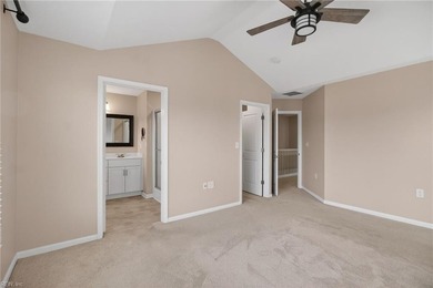 Beautiful turnkey townhome in the sought-after Hickory Manor - photo 11