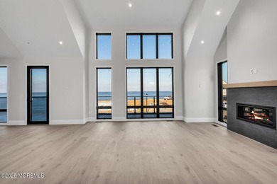 Experience unobstructed panoramic water views of the Manhattan - photo 14