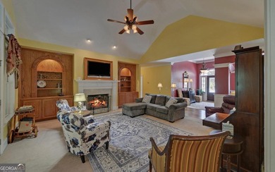 Custom-built lakefront home located within the city limits of - photo 17