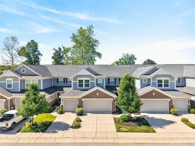 Experience luxury, comfort, & convenience in this stunning - photo 2