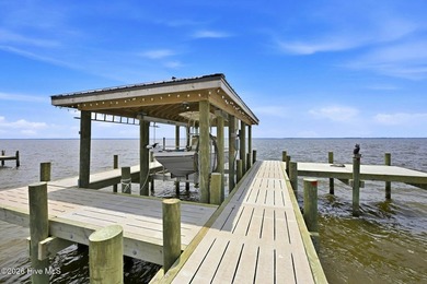 WOW! Built in 2021, this exceptional custom waterfront home is - photo 3
