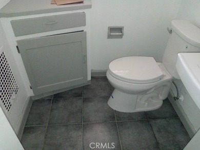 Exceptional 5-unit multifamily opportunity in Santa Ana 92706! - photo 10