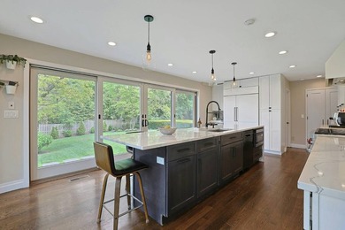 Exclusive New Listing Majestic Hudson River Views: Modern & - photo 15