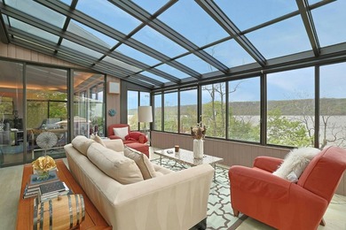 Exclusive New Listing Majestic Hudson River Views: Modern & - photo 17