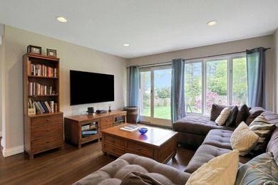 Exclusive New Listing Majestic Hudson River Views: Modern & - photo 20