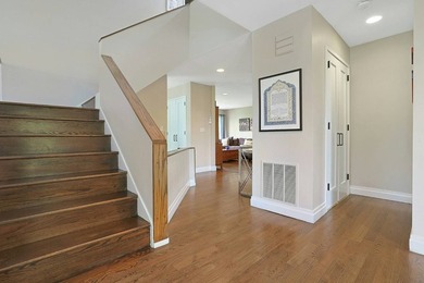 Exclusive New Listing Majestic Hudson River Views: Modern & - photo 23