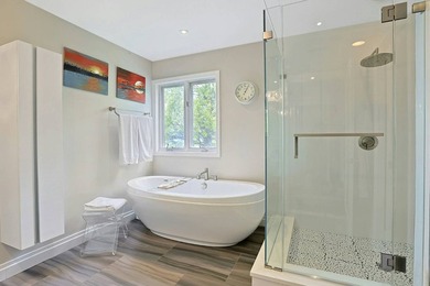 Exclusive New Listing Majestic Hudson River Views: Modern & - photo 25