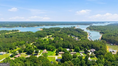 Less than a mile from Hartwell Marina and just minutes from - photo 34