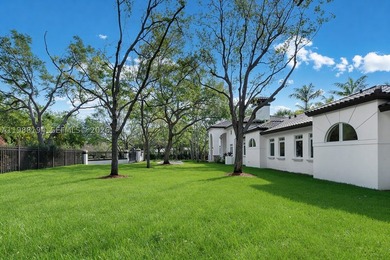Welcome to your private oasis nestled on a coveted builder's - photo 38