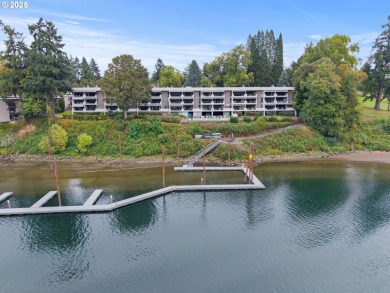 Lake Condo For Sale in Portland, Oregon