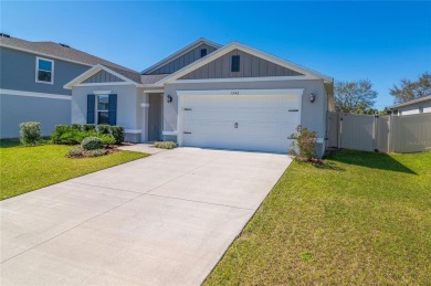 Lake Home For Sale in Apopka, Florida