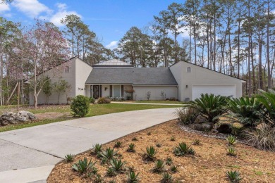 Lake Home For Sale in Tallahassee, Florida