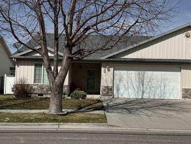 Have you been waiting for a well loved and cared for home that