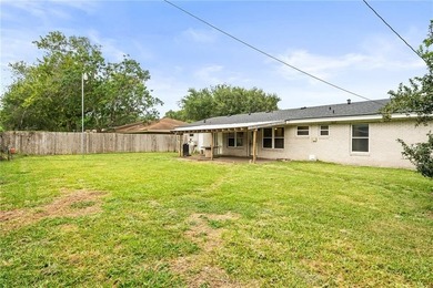Don't miss this move-in ready 3-bedroom, 2-bath home in the - photo 25