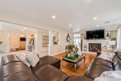 Waterfront Perfection on Massapequa Most Prestigious Canal - photo 8