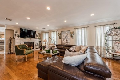 Waterfront Perfection on Massapequa Most Prestigious Canal - photo 9