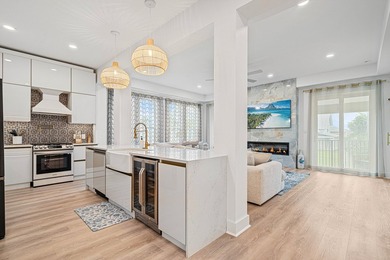 Welcome to Emerald Waters Village, one of Miramar Beach's most - photo 1