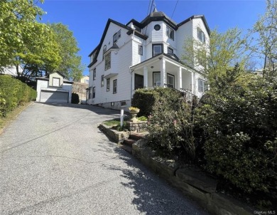Hudson River - Westchester County Home For Sale in Tarrytown New York