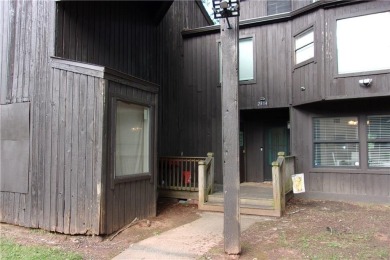 Lake Townhome/Townhouse For Sale in Decatur, Georgia